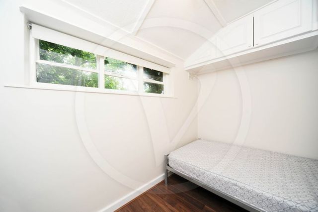  Image of 3 bedroom Mews to rent in Hamilton Close London NW8 at Hamilton Close St Johns Wood London, NW8 8QY