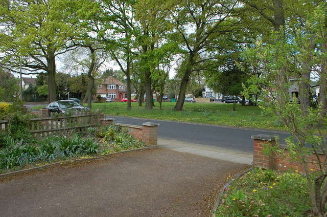  Image of 3 bedroom Detached house for sale in Manor Gardens Hampton TW12 at Manor Gardens  Hampton, TW12 2TX