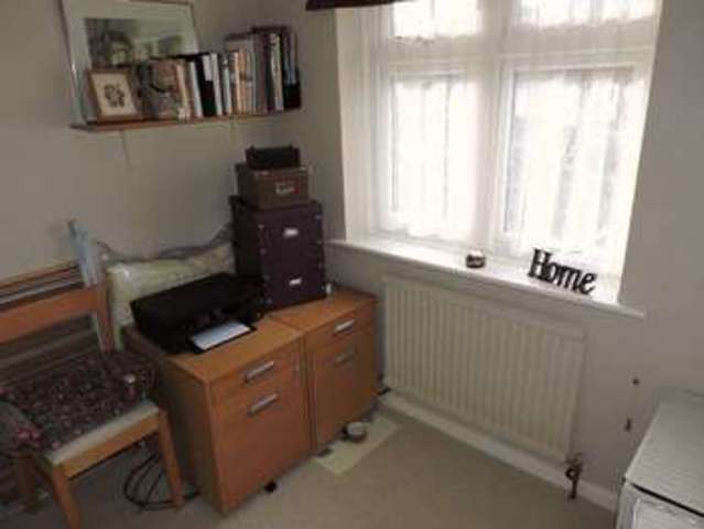  Image of 3 bedroom Semi-Detached house for sale in Handel Close Basingstoke RG22 at Handel Close  Basingstoke, RG22 4DL