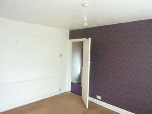  Image of 3 bedroom Semi-Detached house to rent in Harrowby Place Willenhall WV13 at Harrowby Place  Willenhall, WV13 2RA