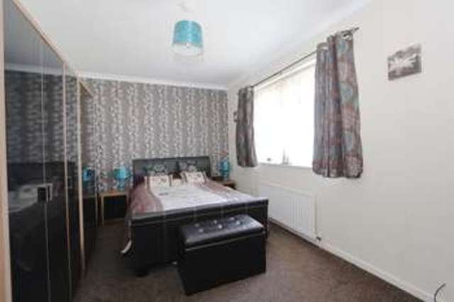  Image of 2 bedroom Semi-Detached house for sale in Hathersage Road Hull HU8 at Hathersage Road  Hull, HU8 0EN