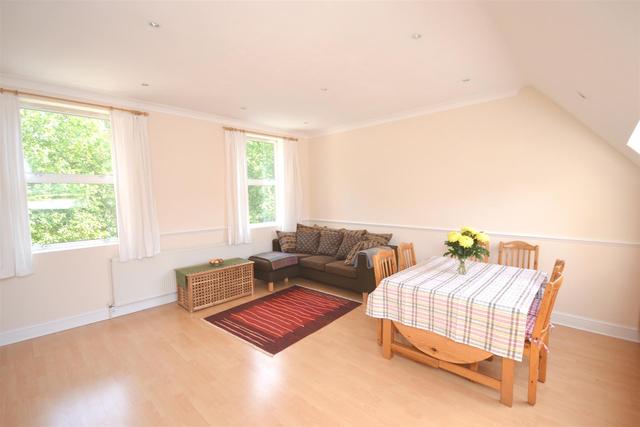  Image of 2 bedroom Property to rent in Hawley Road London NW1 at Camden, NW1 8RW