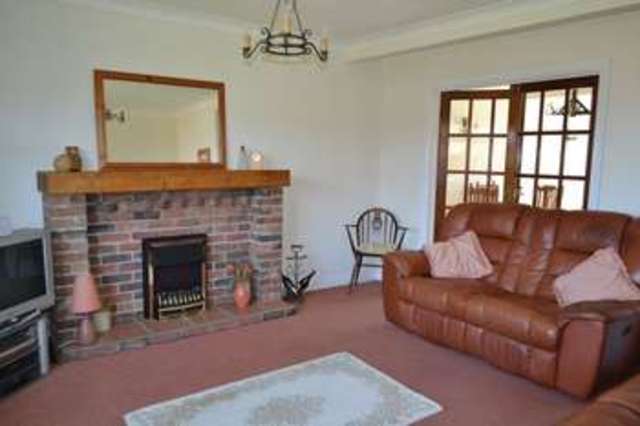  Image of 3 bedroom Semi-Detached house for sale in Hawthorn Gate Barton-upon-Humber DN18 at Hawthorn Gate  Barton-Upon-Humber, DN18 6AP