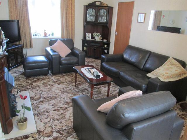  Image of 3 bedroom End of Terrace for sale in Glebe Road Hayes UB3 at Hayes Middlesex Hayes, UB3 2EA