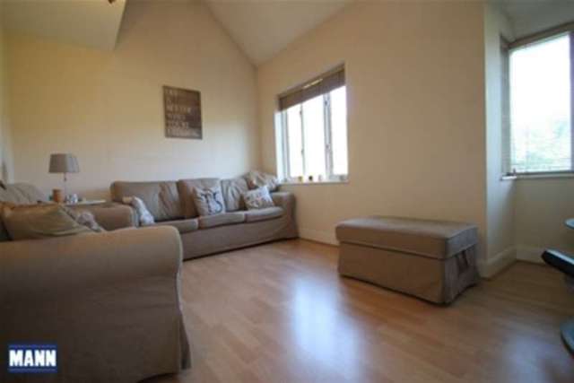  Image of 2 bedroom Flat to rent in Heatherbank Close Crayford Dartford DA1 at Dartford, DA1 3PN