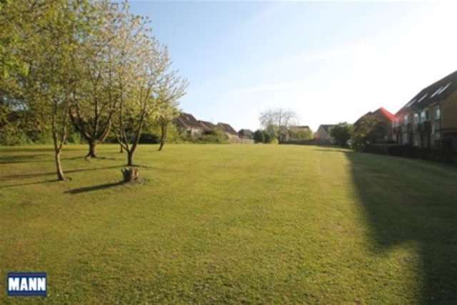  Image of 2 bedroom Flat to rent in Heatherbank Close Crayford Dartford DA1 at Dartford, DA1 3PN