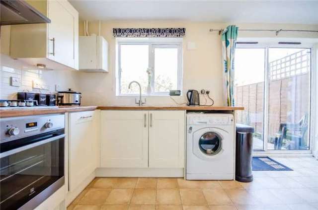  Image of 3 bedroom Detached house for sale in Henley Way Ely CB7 at Ely, CB7 4YJ