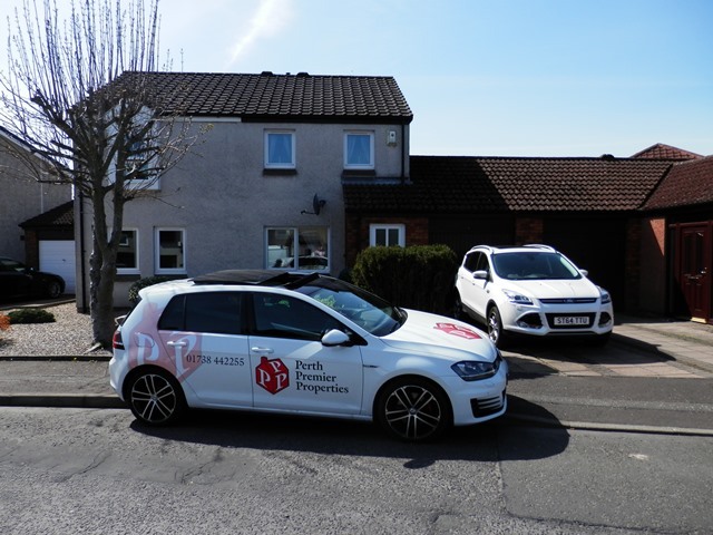  Image of 3 bedroom Semi-Detached house to rent in Hermitage Drive Perth PH1 at Perth Perthshire Perthshire, PH1 2SY