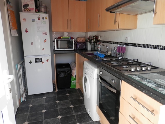  Image of 3 bedroom Semi-Detached house to rent in Hermitage Drive Perth PH1 at Perth Perthshire Perthshire, PH1 2SY