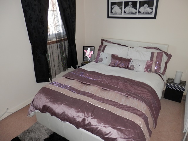  Image of 3 bedroom Semi-Detached house to rent in Hermitage Drive Perth PH1 at Perth Perthshire Perthshire, PH1 2SY