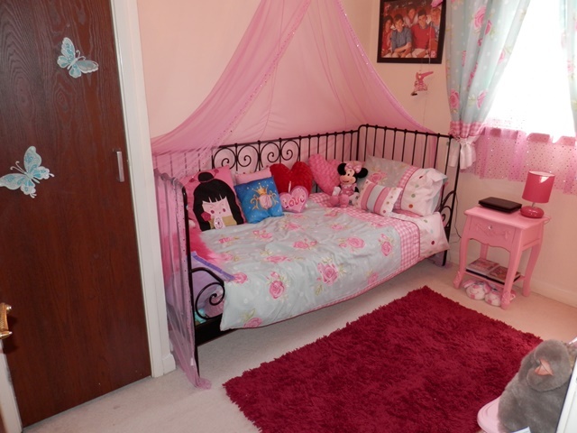  Image of 3 bedroom Semi-Detached house to rent in Hermitage Drive Perth PH1 at Perth Perthshire Perthshire, PH1 2SY