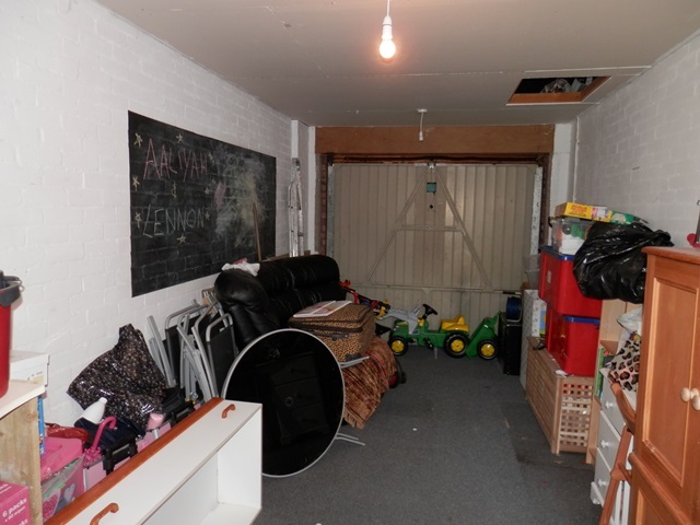  Image of 3 bedroom Semi-Detached house to rent in Hermitage Drive Perth PH1 at Perth Perthshire Perthshire, PH1 2SY