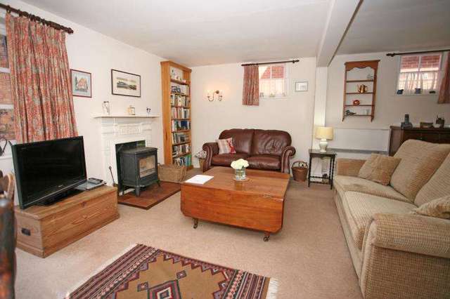  Image of 3 bedroom Detached house for sale in High Street Easterton Devizes SN10 at EASTERTON SN10 DEVIZES, SN10 4PE