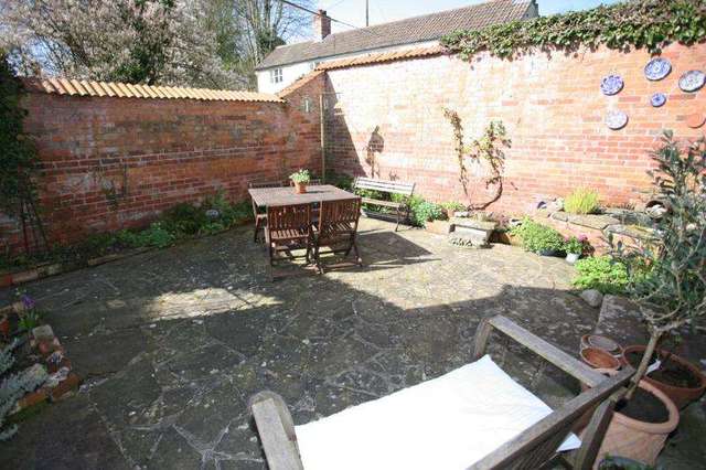  Image of 3 bedroom Detached house for sale in High Street Easterton Devizes SN10 at EASTERTON SN10 DEVIZES, SN10 4PE