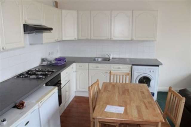  Image of 1 bedroom Flat to rent in High Street Hounslow TW3 at Hounslow, TW3 1BQ