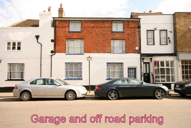 Image of 5 bedroom Detached house for sale in High Street Hemel Hempstead HP1 at High Street Old Town Hemel Hempstead, HP1 3AH