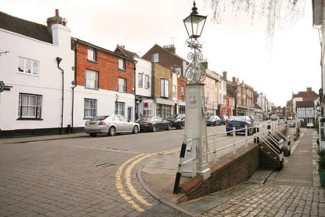  Image of 5 bedroom Detached house for sale in High Street Hemel Hempstead HP1 at High Street Old Town Hemel Hempstead, HP1 3AH