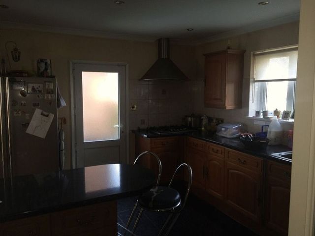  Image of 1 bedroom Houses to rent in Higham Station Avenue London E4 at Higham Station Avenue Array Highams Park, E4 9AZ