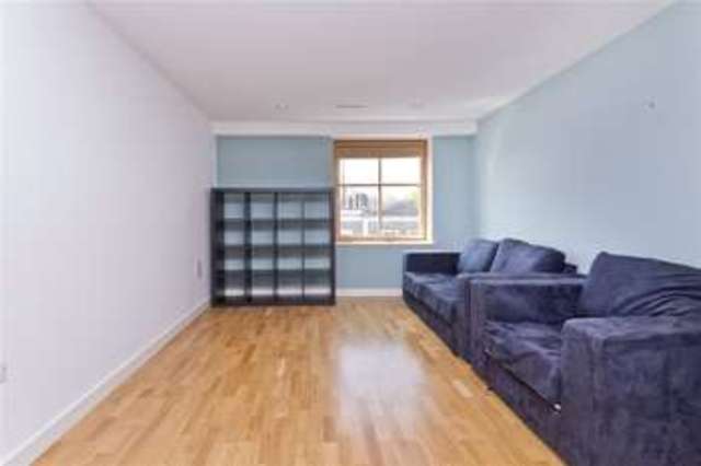  Image of 2 bedroom Flat to rent in Holloway Road London N7 at Holloway Road London Lower Holloway, N7 8BU