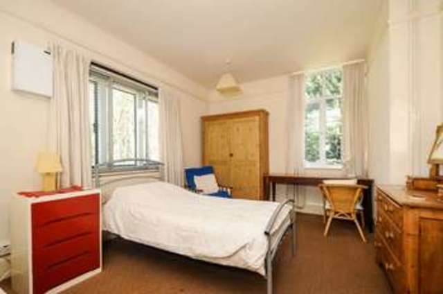  Image of 5 bedroom Detached house for sale in Hinksey Hill Oxford OX1 at Hinksey Hill  Oxford, OX1 5BH