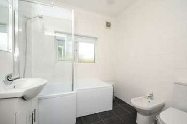  Image of 5 bedroom Detached house for sale in Hinksey Hill Oxford OX1 at Hinksey Hill  Oxford, OX1 5BH