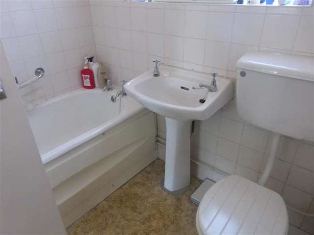  Image of 2 bedroom Ground Flat for sale in Hopes Lane Ramsgate CT12 at Ramsgate Kent Ramsgate, CT12 6RN
