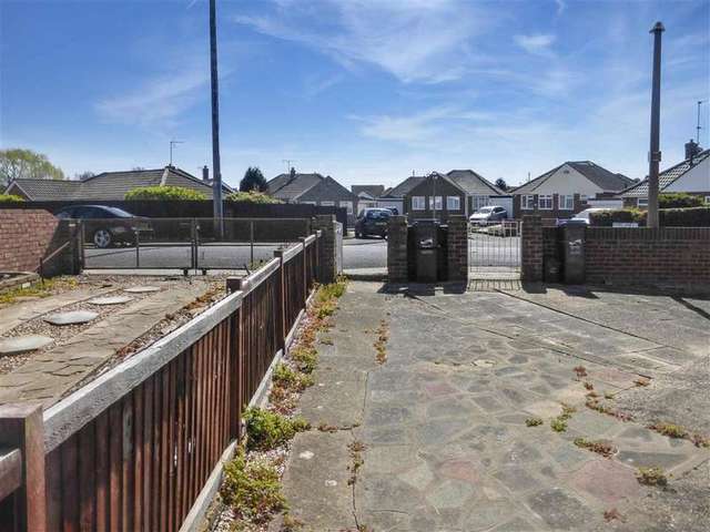  Image of 2 bedroom Ground Flat for sale in Hopes Lane Ramsgate CT12 at Ramsgate Kent Ramsgate, CT12 6RN