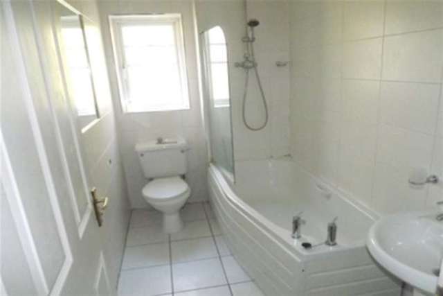  Image of 2 bedroom Detached house to rent in Hopwood Close Watford WD17 at Watford, WD17 4LJ