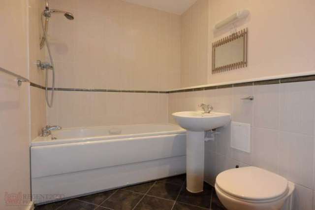  Image of 1 bedroom Apartment for sale in Hungerford Road London N7 at Hungerford Road  Islington, N7 9LL