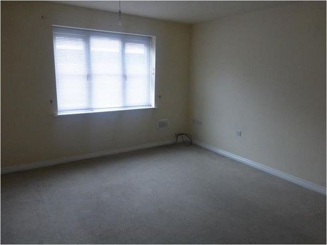  Image of 2 bedroom Flat for sale in Hurst Lane Tipton DY4 at Hurst Lane  Tipton, DY4 9AR