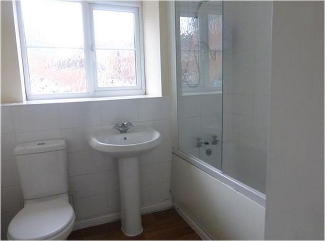  Image of 2 bedroom Flat for sale in Hurst Lane Tipton DY4 at Hurst Lane  Tipton, DY4 9AR