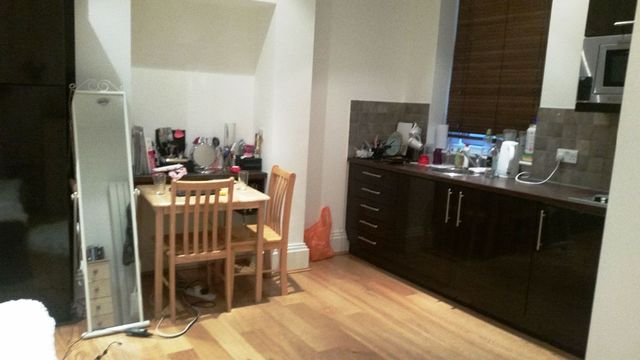  Image of Studio flat to rent in West End Lane London NW6 at West End Lane  London, NW6 1RE