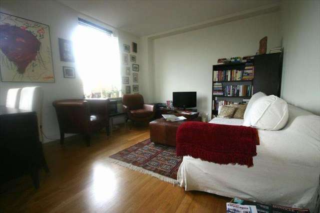  Image of 2 bedroom Flat to rent in James Lee Square Enfield EN3 at James Lee Square  ENFIELD, EN3 6GR