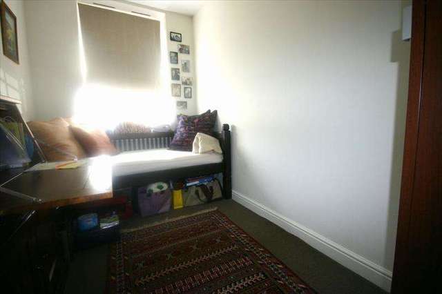  Image of 2 bedroom Flat to rent in James Lee Square Enfield EN3 at James Lee Square  ENFIELD, EN3 6GR