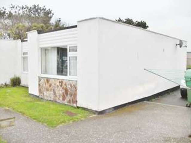  Image of 1 bedroom Bungalow to rent in Jelbert Way Eastern Green Penzance TR18 at Jelbert Way Eastern Green Penzance, TR18 3DW