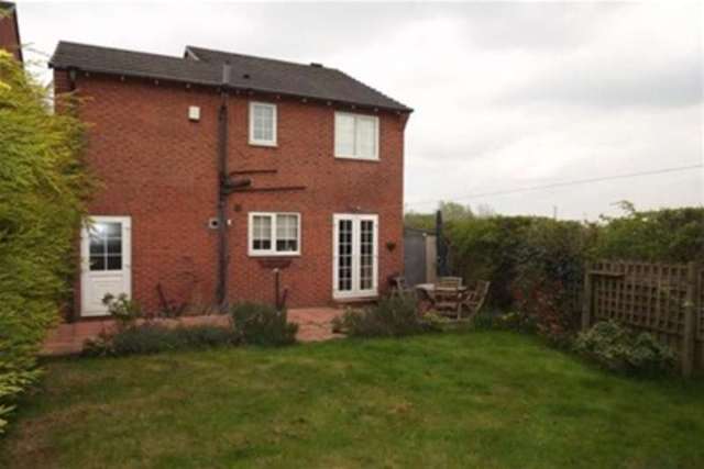  Image of 3 bedroom Detached house to rent in Jordanthorpe Green Sheffield S8 at Sheffield, S8 8DZ