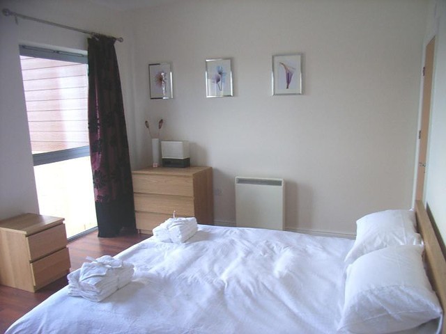  Image of 2 bedroom Apartment to rent in Kelvin Gate Bracknell RG12 at Deepfield Road Bracknell, RG12 2TG