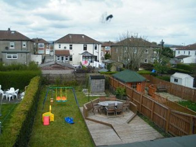  Image of 2 bedroom Semi-Detached house to rent in Kenmure Gardens Bishopbriggs Glasgow G64 at Bishopbriggs East Dunbartonshire East Dunbartonshire, G64 2BZ