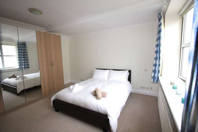  Image of 3 bedroom Apartment to rent in Kennington Lane London SE11 at Kennington Lane Kennington London, SE11 5QN