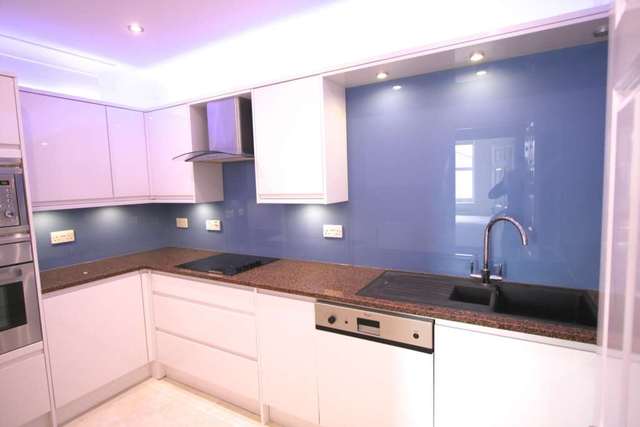  Image of 3 bedroom Apartment to rent in Kennington Lane London SE11 at Kennington Lane Kennington London, SE11 5QN