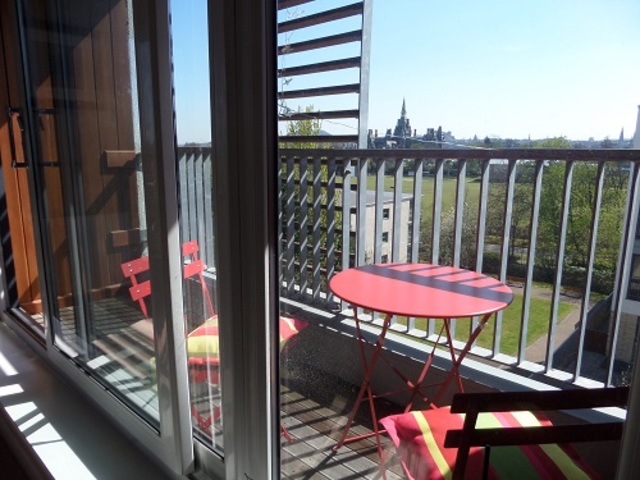  Image of 2 bedroom Flat to rent in Kimmerghame Drive Edinburgh EH4 at Crewe Toll Edinburgh Edinburgh, EH4 2GJ