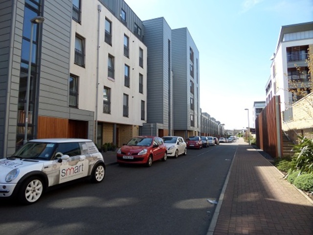  Image of 2 bedroom Flat to rent in Kimmerghame Drive Edinburgh EH4 at Crewe Toll Edinburgh Edinburgh, EH4 2GJ