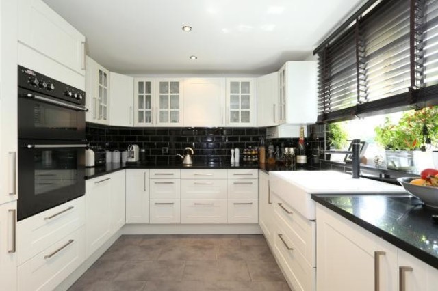 Image of 2 bedroom Flat to rent in Caledonian Road London N7 at Caledonian Road  Islington, N7 9DA