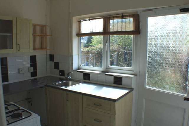  Image of 1 bedroom Terraced house to rent in Kings Road Banbury OX16 at Kings Road  Banbury, OX16 0DL