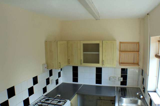  Image of 1 bedroom Terraced house to rent in Kings Road Banbury OX16 at Kings Road  Banbury, OX16 0DL