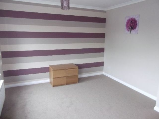  Image of 4 bedroom Town House to rent in Kings Road Elderslie Johnstone PA5 at Elderslie Elderslie Renfrewshire, PA5 9LY