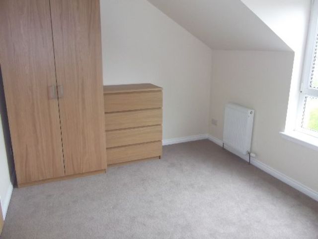  Image of 4 bedroom Town House to rent in Kings Road Elderslie Johnstone PA5 at Elderslie Elderslie Renfrewshire, PA5 9LY