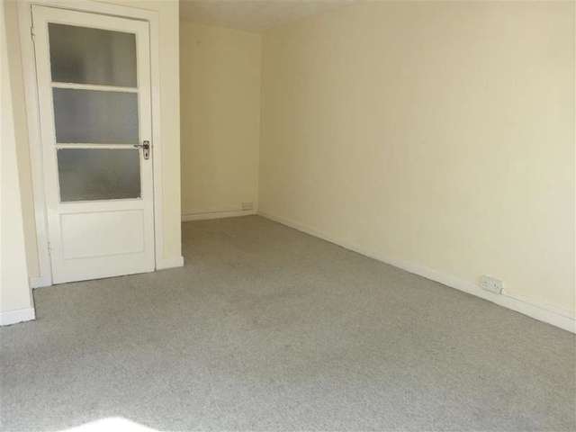  Image of 1 bedroom Apartment for sale in Kingsway Hove BN3 at Hove East Sussex Hove, BN3 4FD