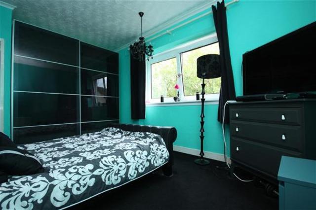  Image of 3 bedroom Flat to rent in Kirkoswald Road Glasgow G43 at Mansewood Glasgow Glasgow, G43 2YH