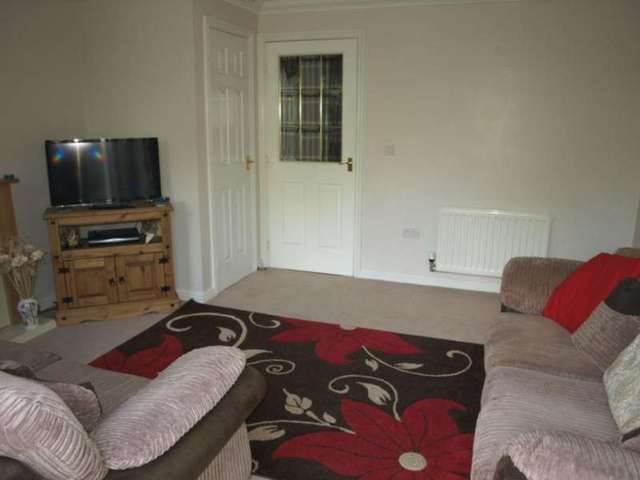  Image of 2 bedroom End of Terrace for sale in Knightwood Close Farnborough GU14 at Knightwood Close  Farnborough, GU14 6HS